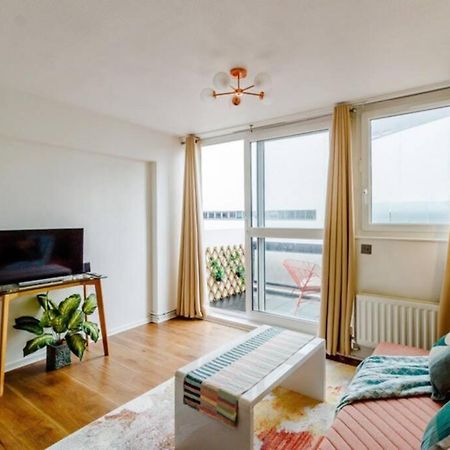 Super Spacious 2 Bedroom Apt 20Mn From Central. London Eksteriør bilde