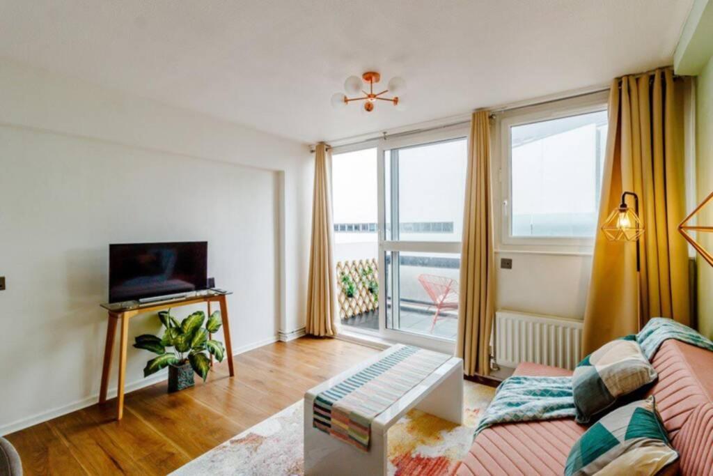 Super Spacious 2 Bedroom Apt 20Mn From Central. London Eksteriør bilde