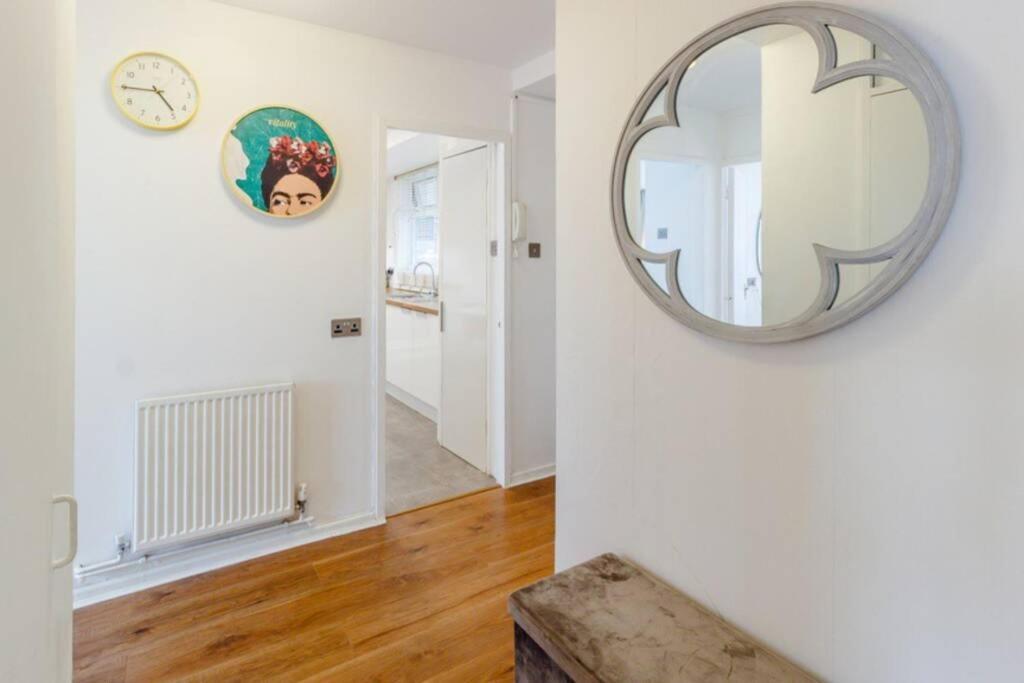 Super Spacious 2 Bedroom Apt 20Mn From Central. London Eksteriør bilde